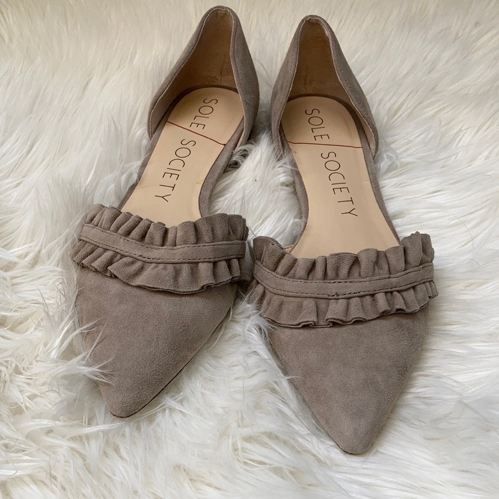 Sole Society summer flats! 7.5/38